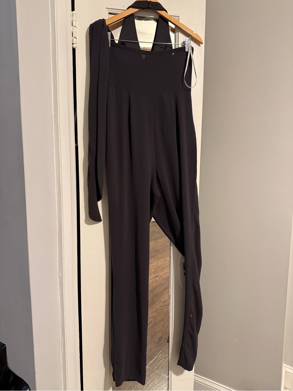 NWT V neck-halter-wide leg-Jumpsuit Halston Heritage size10 asphalt color FLAWED - Picture 4 of 12